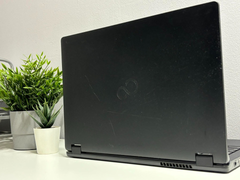 Fujitsu LIFEBOOK E5410, i5-10210u, 16 GB RAM, 500 GB SSD, FHD, Windows 11 Pro Fujitsu LIFEBOOK E5410, i5-10210u, 16 GB RAM, 500 GB SSD, FHD, Windows 11 Pro