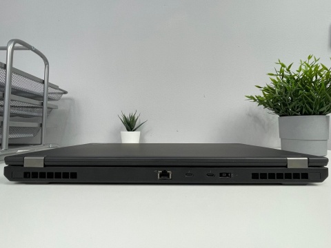 Lenovo ThinkPad P53, i7-9750H, 32 GB RAM, DYSK 500 GB SSD, Nvidia Quadro T1000, Windows 11 Pro