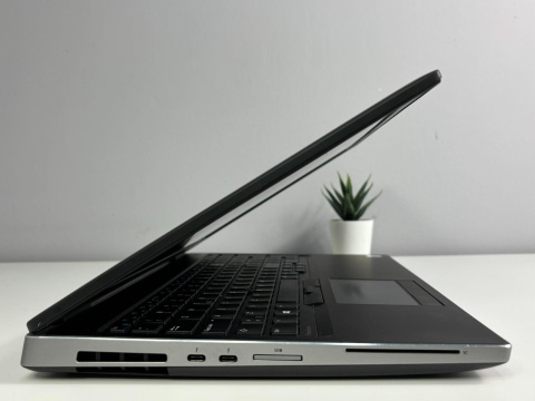 Dell Precision 7540, i5-9400H, 16GB RAM, DYSK 240GB SSD, INTEL, FHD, Windows 11 Pro Dell Precision 7540, i5-9400H, 16GB RAM, DYSK 240GB SSD, INTEL, FHD, Windows 11 Pro