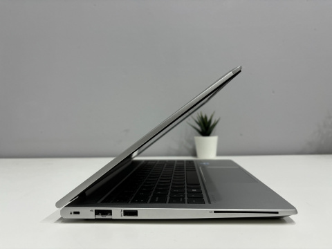 HP ProBook 640 G8, i5-1135G7, 16GB RAM, DYSK 240GB SSD, INTEL, FHD, Windows 11 Pro HP ProBook 640 G8, i5-1135G7, 16GB RAM, DYSK 240GB SSD, INTEL, FHD, Windows 11 Pro