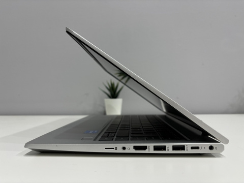 HP ProBook 640 G8, i5-1135G7, 16GB RAM, DYSK 240GB SSD, INTEL, FHD, Windows 11 Pro HP ProBook 640 G8, i5-1135G7, 16GB RAM, DYSK 240GB SSD, INTEL, FHD, Windows 11 Pro