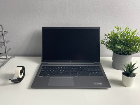 HP ZbooK Firefly 15 G8, i7-1165G7, 16GB RAM, DYSK 500 GB SSD, NVIDIA T500, FHD, Windows 11 Pro
