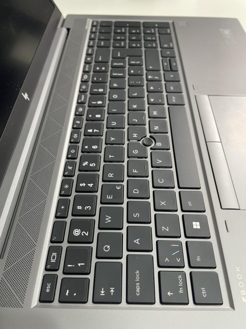 HP ZbooK Firefly 15 G8, i7-1165G7, 16GB RAM, DYSK 500 GB SSD, NVIDIA T500, FHD, Windows 11 Pro